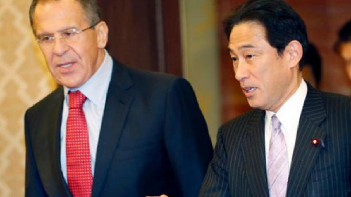 Japonia îndeamnă Rusia la un "dialog direct" cu Kievul. Lavrov refuză 