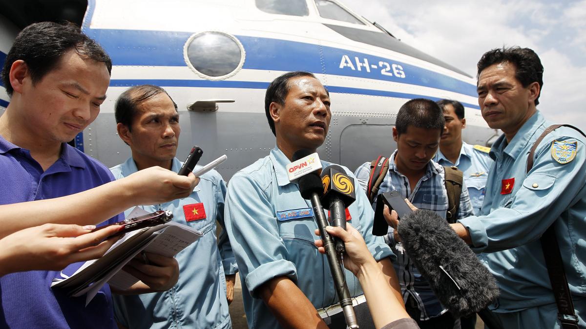 ZBORUL MH370, ultima ipoteză: Avionul a fost deturnat de un pilot experimentat, care a ştiut să evite radarele civile