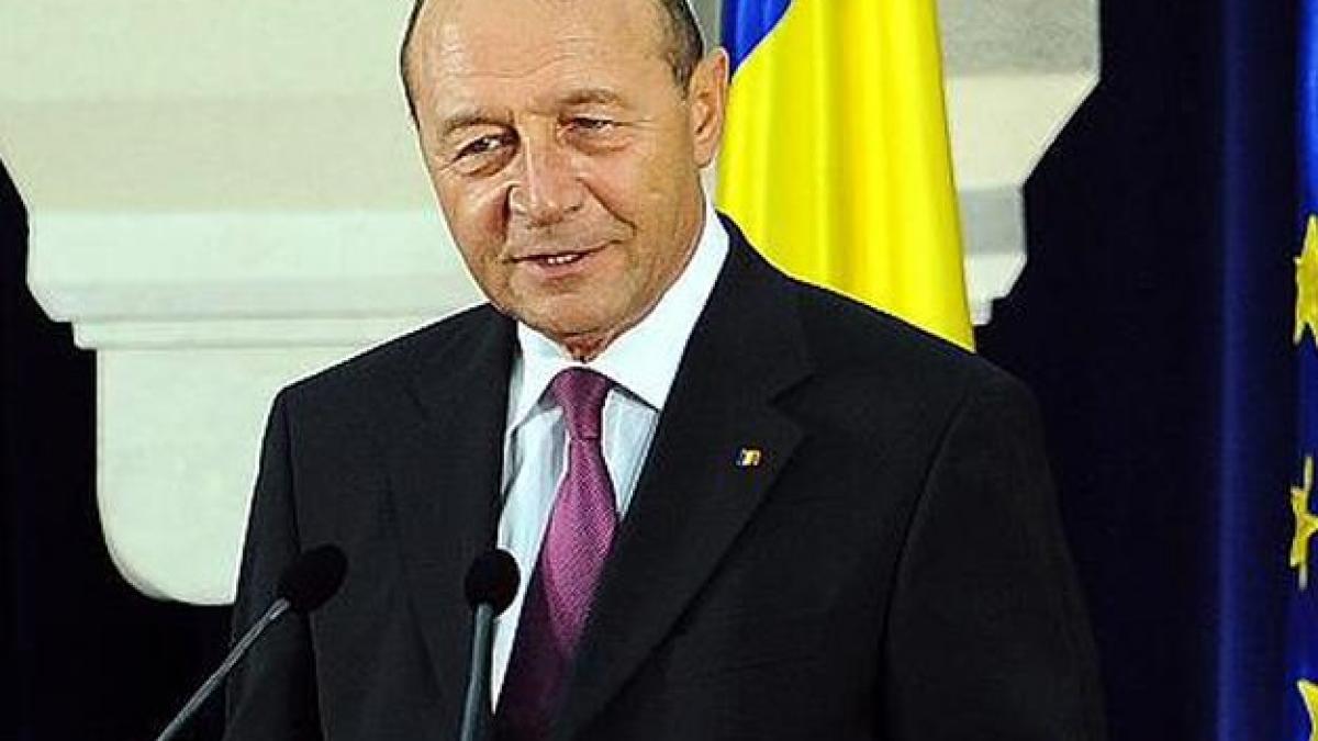 Băsescu, înaintea plecării la Consiliul European: Se vor adopta noi sancţiuni pentru Rusia