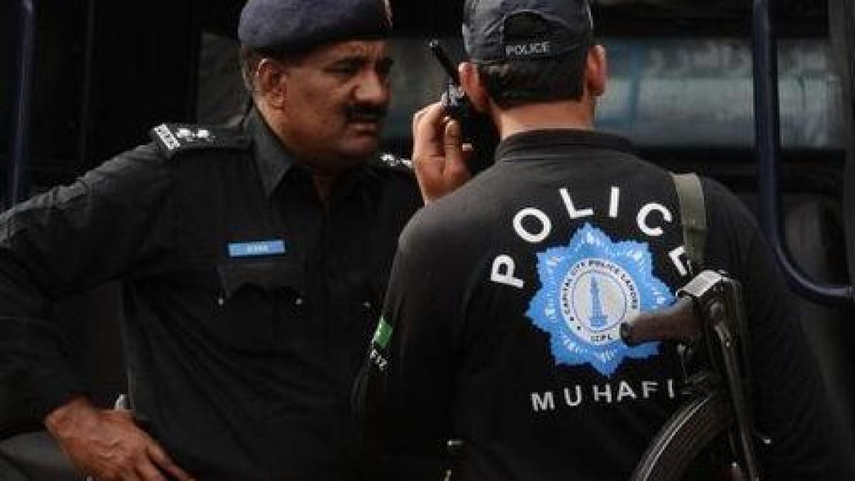  Pakistan: Zeci de victime carbonizate într-un accident