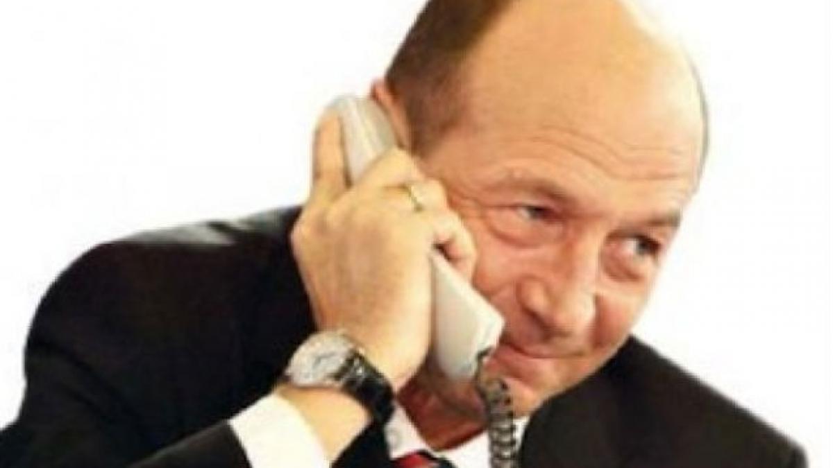 Traian Băsescu a discutat la telefon cu Joe Biden despre situaţia din Ucraina