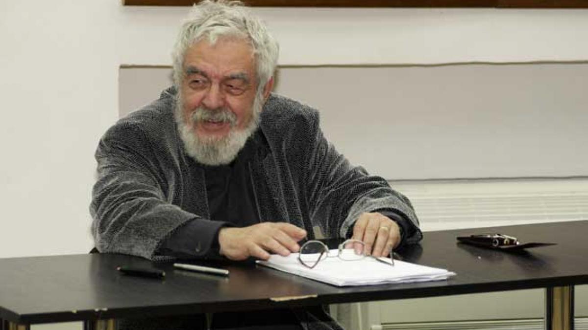 Omul zilei - David Esrig
