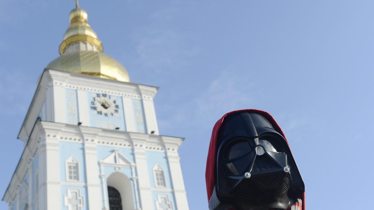Darth Vader candidează la preşedinţia Ucrainei, din partea Partidului Internetului