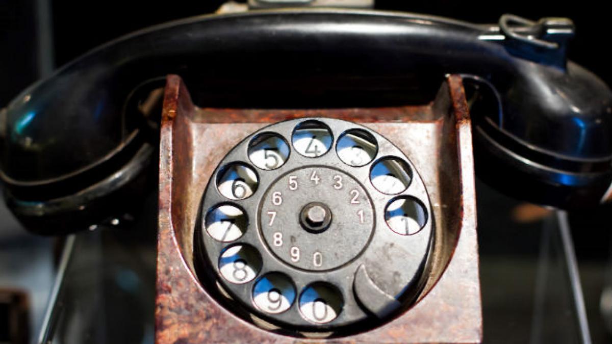 Tarifele de terminare în reţelele fixe şi mobile scad de la 1 aprilie 2014
