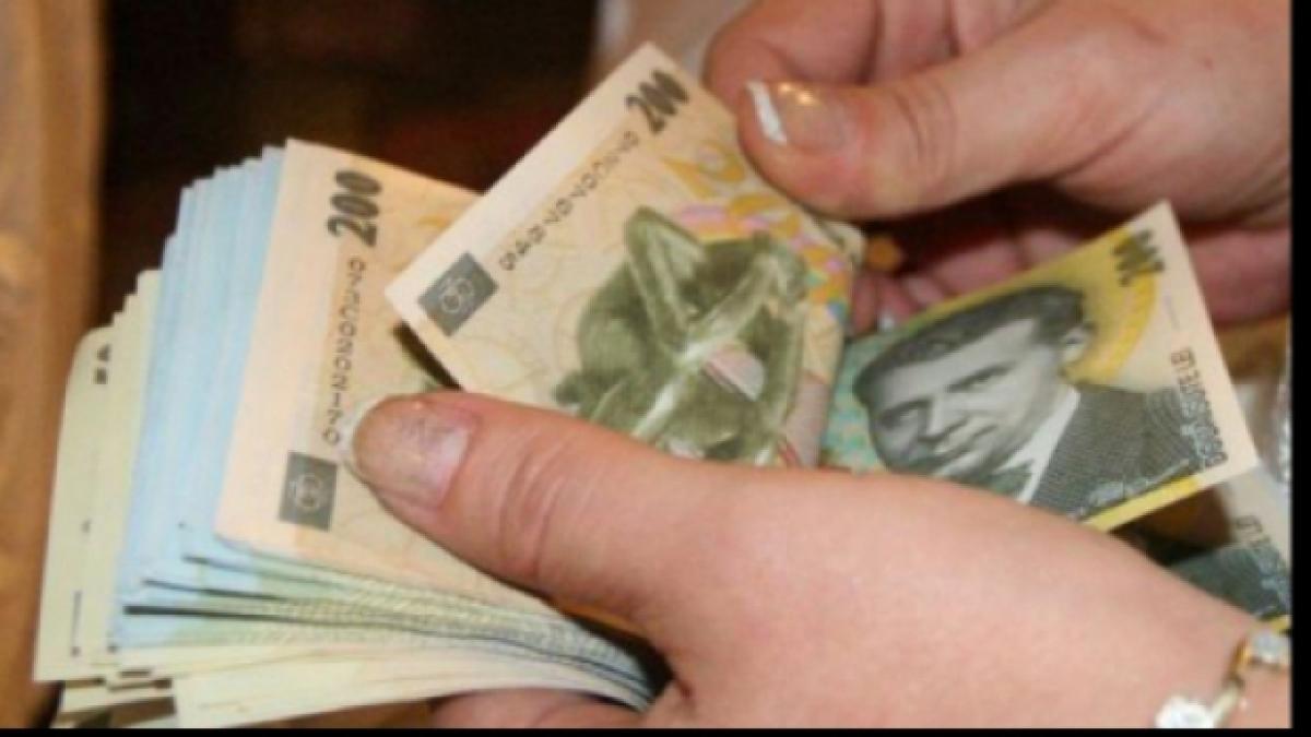 Proiectul de lege privind limitarea plăţilor în numerar, adoptat. Care este suma maximă, pe zi 