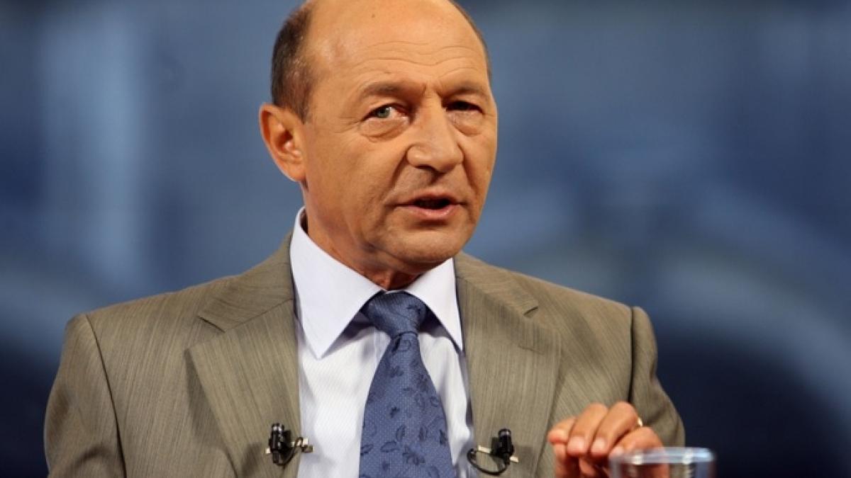 Băsescu, la summitul privind incluziunea romilor: Ei continuă să trăiască la periferia societății