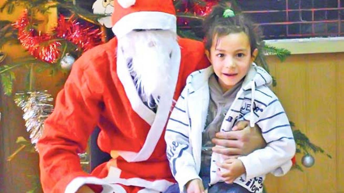 Au trecut 21 de zile de când a dispărut Claudia. Cazul fetiţei de 5 ani seamănă izbitor cu povestea Roxanei Iakab