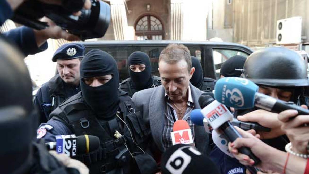 Radu Mazăre, săltat de mascaţi din Herăstrău şi adus cu mandat la DNA