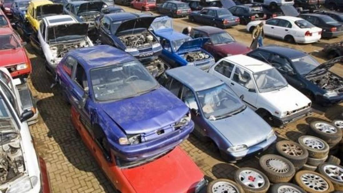 Piaţa auto: puţin mai bine ca în 2013, dar abia perceptibil!