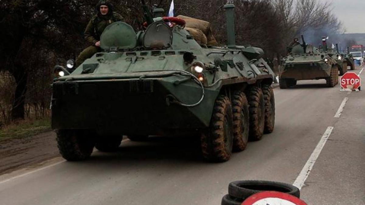 Noi tensiuni în estul Ucrainei. Blindatele arborează drapelul rus la Kramatorsk 