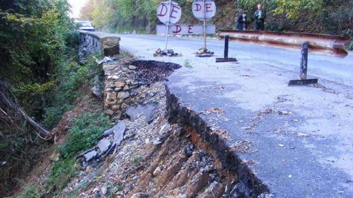 Mehedinţi: Trafic rutier afectat în Clisura Dunării, între Orşova şi Moldova Nouă