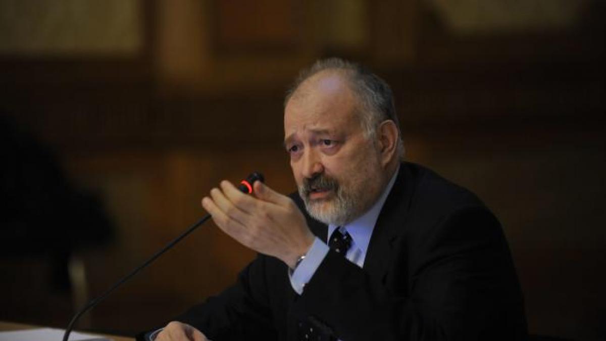 Preşedintele TVR, Stelian Tănase, a suferit un infarct şi a fost operat