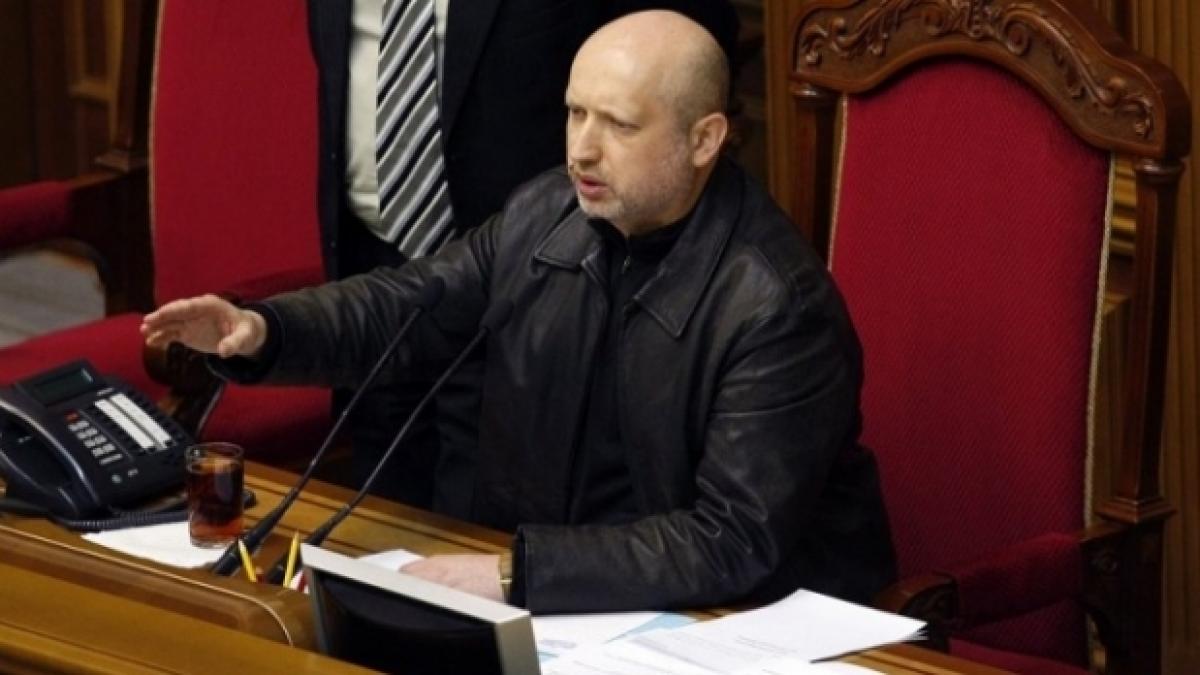 Ucraina. Turcinov anunţă reluarea operaţiunilor "antiteroriste", suspendate înainte de Paşti