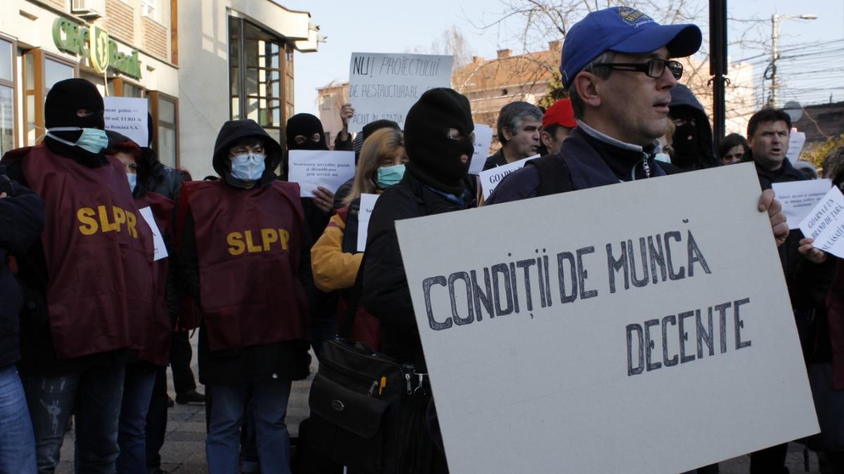 PROTEST SPONTAN: Poştaşii clujeni au întrerupt lucrul pentru două ore, nemulţumiţi de condiţiile de muncă