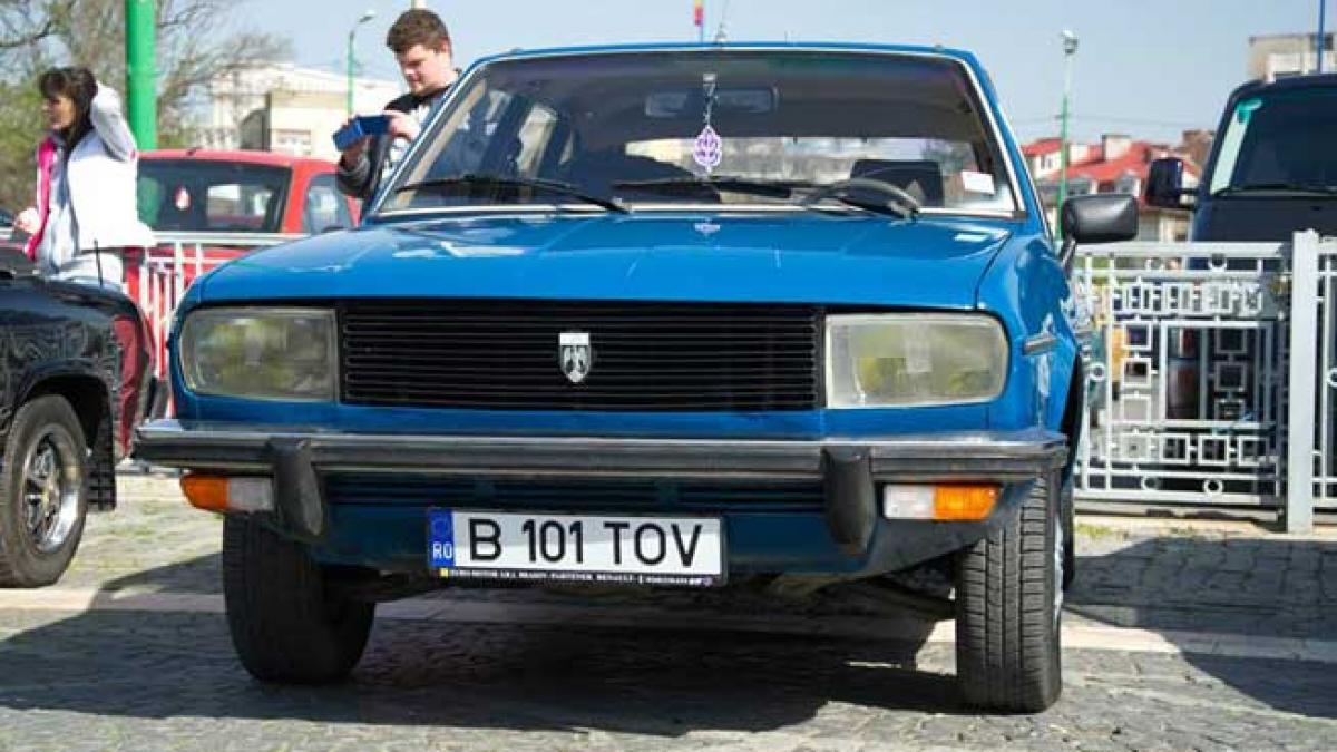 Maşina lui Ceauşescu, la “reuniunea de clasă” a Daciilor 1300, în week-end la Braşov