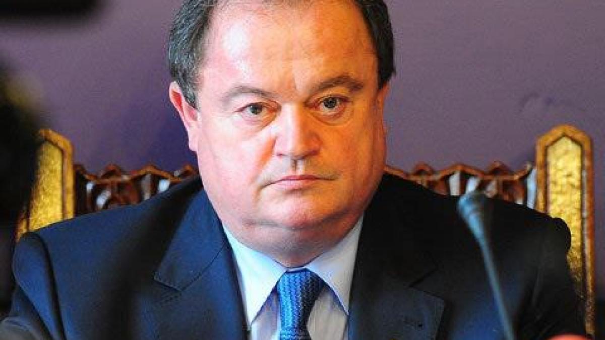Blaga: Prin tot ceea ce afirmă, Băsescu încearcă să rupă a doua oară PDL