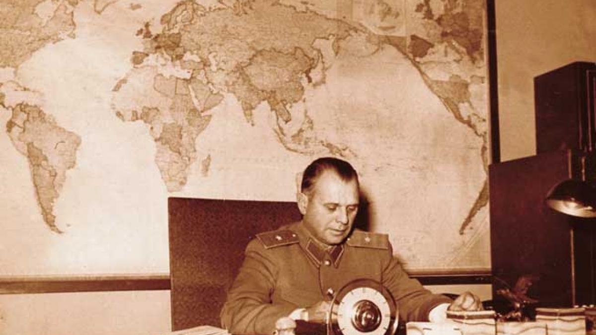 Băsescu umileşte un Soljenţîn al României. Generalul Ion Eremia, condamnat pe viaţă în 1958, refuzat la decorare