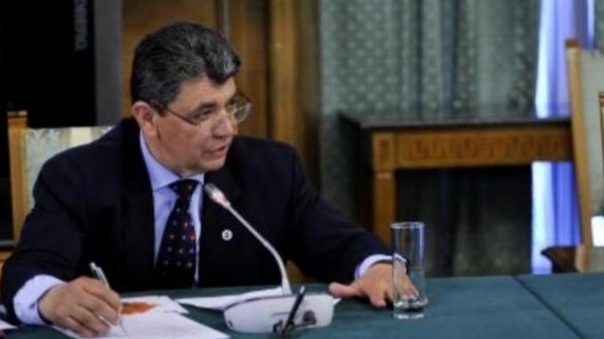 Directorul ANM, Ion Sandu: E posibil ca miercuri Bucureştiul să fie sub cod portocaliu de ploi abundente şi grindină