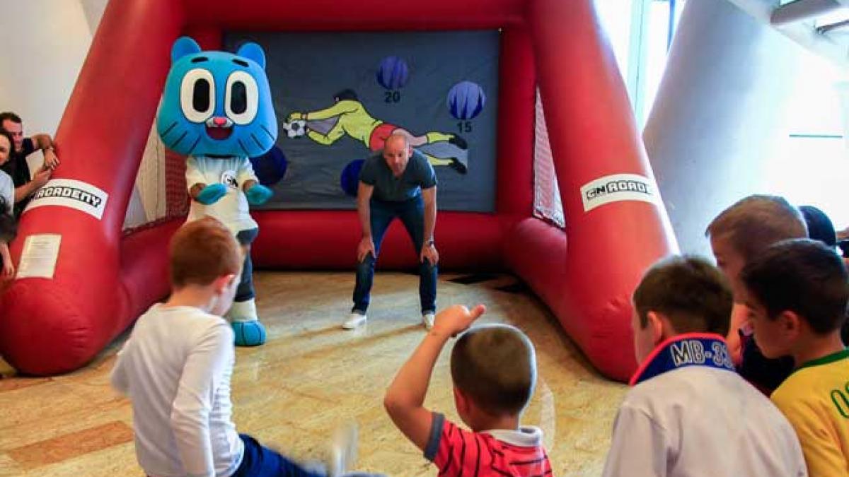 Bogdan Stelea a dat startul Academiei Cartoon Network