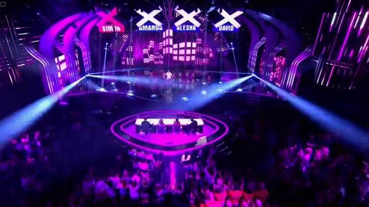 Un român a provocat ISTERIE la Britain’s Got Talent! Juraţii s-au luat la ceartă, unul dintre ei a primit un pahar cu apă în faţă (VIDEO)