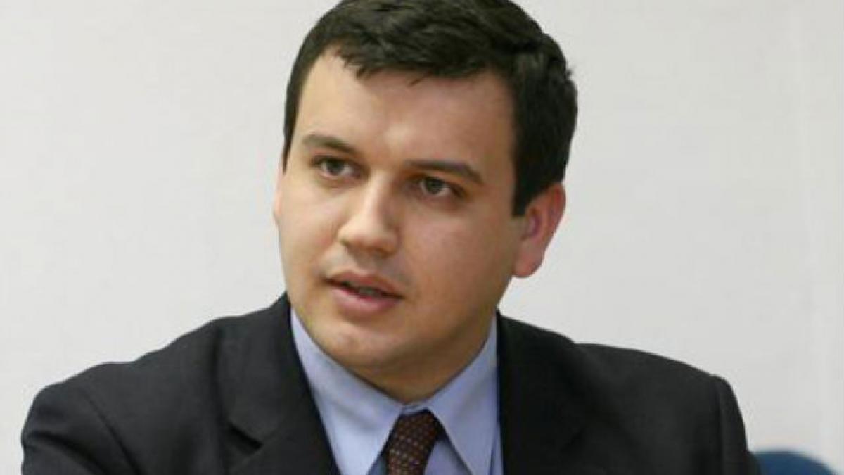 PMP vrea să tragă pe dreapta, dar nu fuzionează cu nimeni