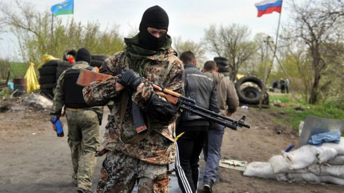 Observatorii OSCE reţinuţi de separatiştii pro-ruşi din Doneţk, suspecţi de spionaj