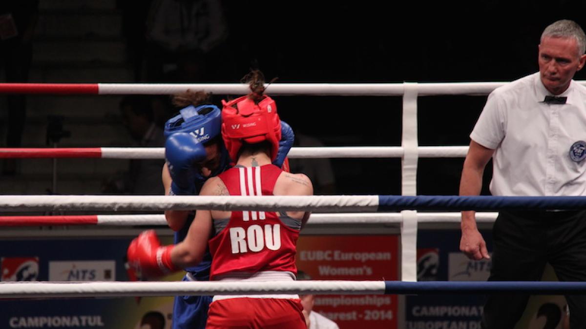  Steluţa Duţă, AUR la Europenele de Box! 