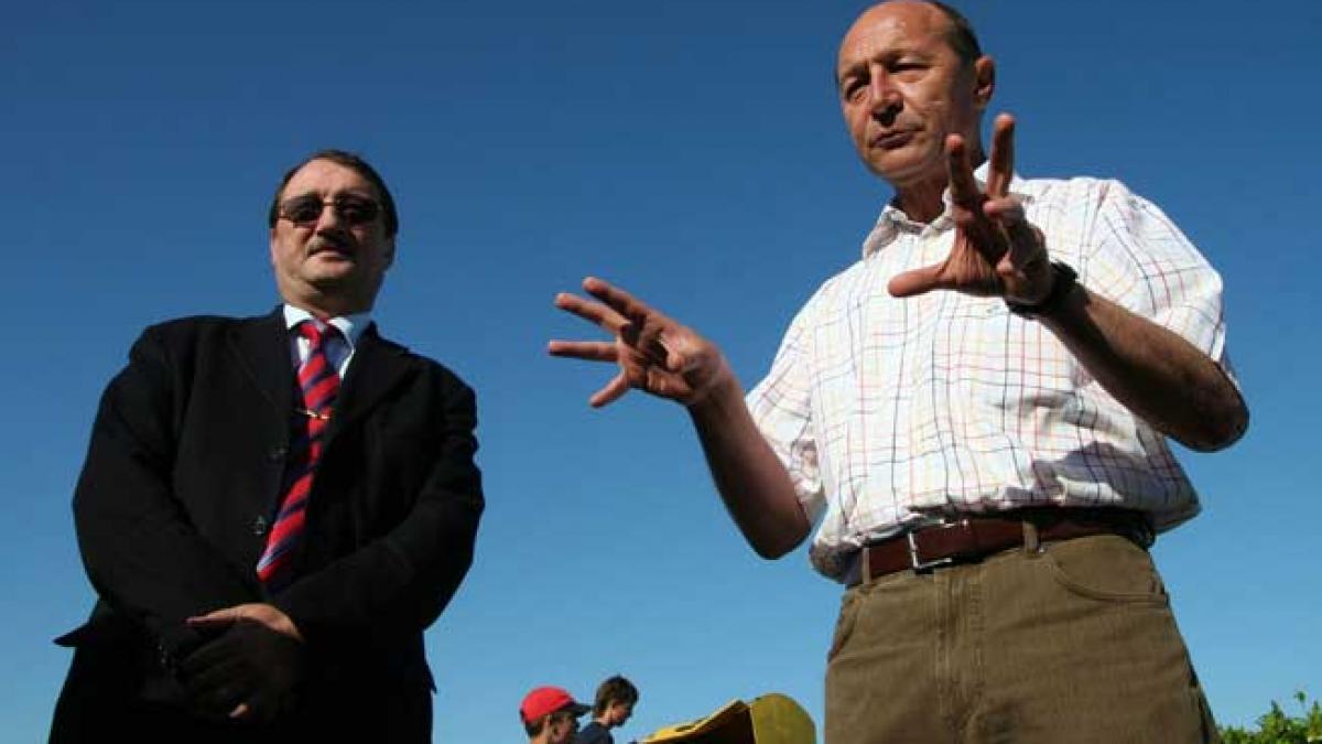 De ce ce tace Traian Băsescu?