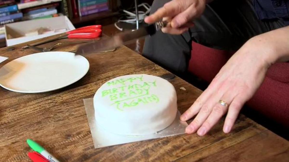 cum se taie un tort taie tortul tort prajitura stiinta