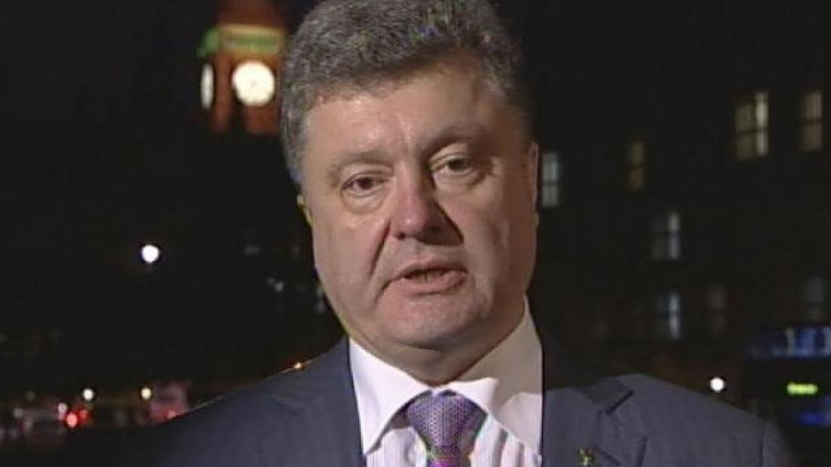 Poroşenko anunţă că va semna în curând ordinul de încetare a focului în estul Ucrainei