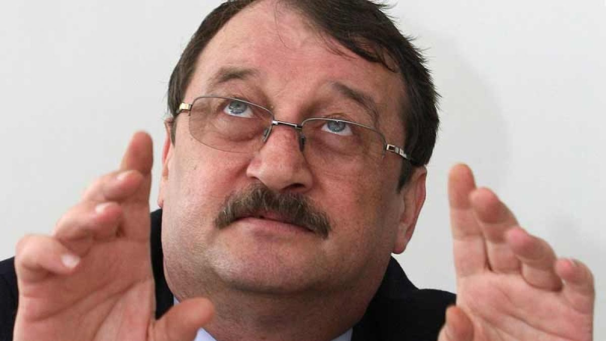Curtea de Apel Bucureşti va judeca vineri contestaţia lui Mircea Băsescu la arestarea preventivă