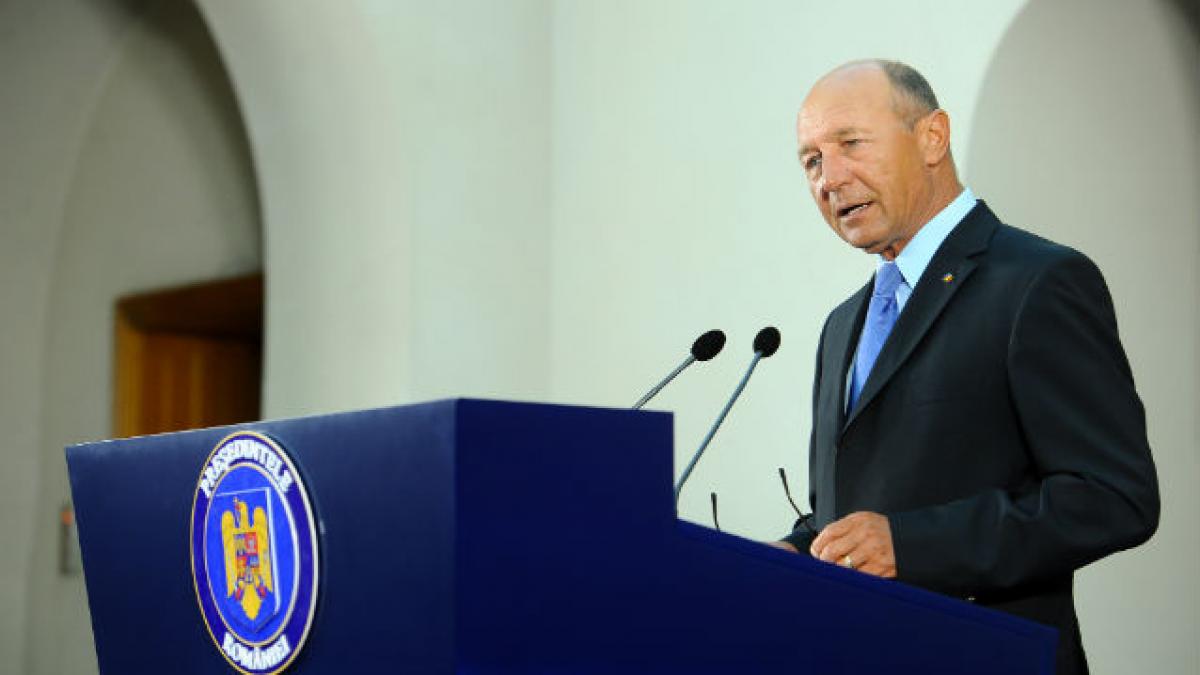 Băsescu cere Avocatului Poporului să urgenteze atacarea ordonanţei privind Educaţia la Curtea Constituţională