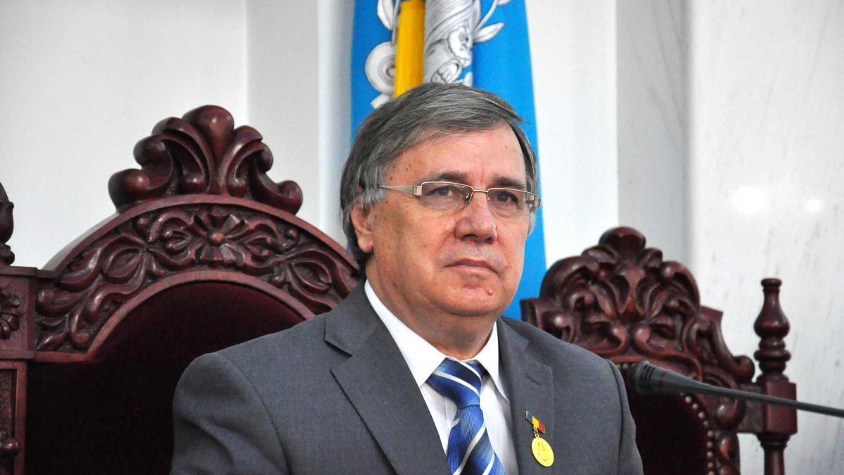Astazi e ziua ta, academician Nicolae Dabija