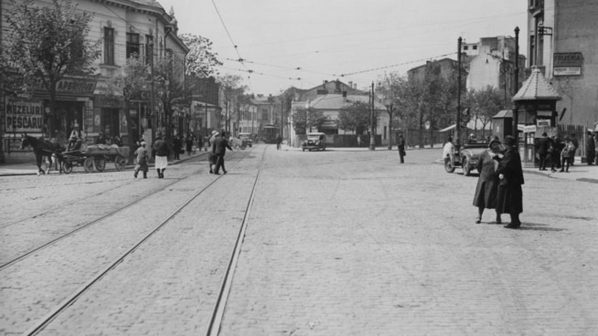 BUCUREŞTI 555. Podul Târgului de Afară, drumul Târgului de Moşi
