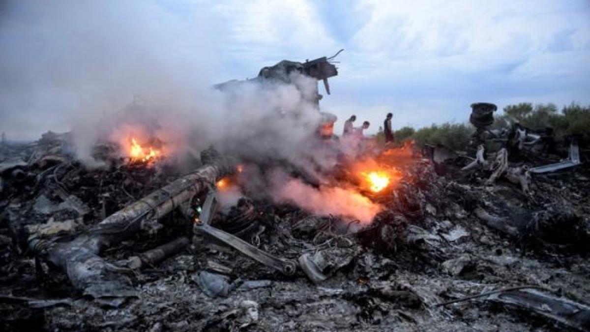  Kievul anunţă un acord cu separatiştii pentru o 'zonă de securitate' la locul prăbuşirii avionului 
