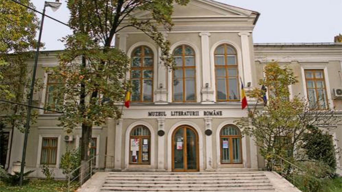 Bugetul Muzeului Literaturii se discută mâine. Obiecte de patrimoniu naţional, în pericol