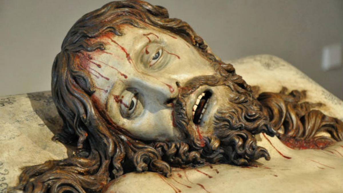 Dinţi de om descoperiţi într-o sculptură din secolul XVIII reprezentându-l pe Iisus