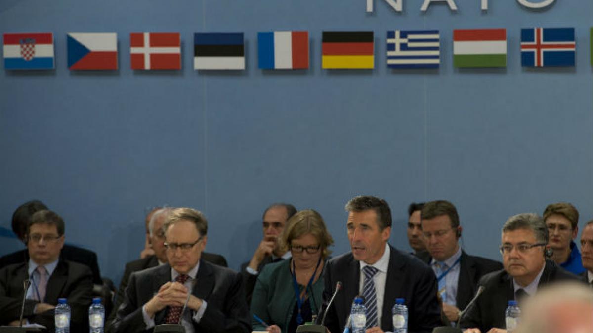 Şeful NATO avertizează: Există o probabilitate ridicată ca Rusia să intervină militar în estul Ucrainei