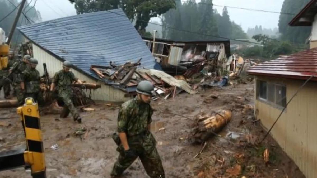 Ploi şi alunecări de teren CATASTROFALE la Hiroshima. Cel puţin 27 de oameni au murit (VIDEO)