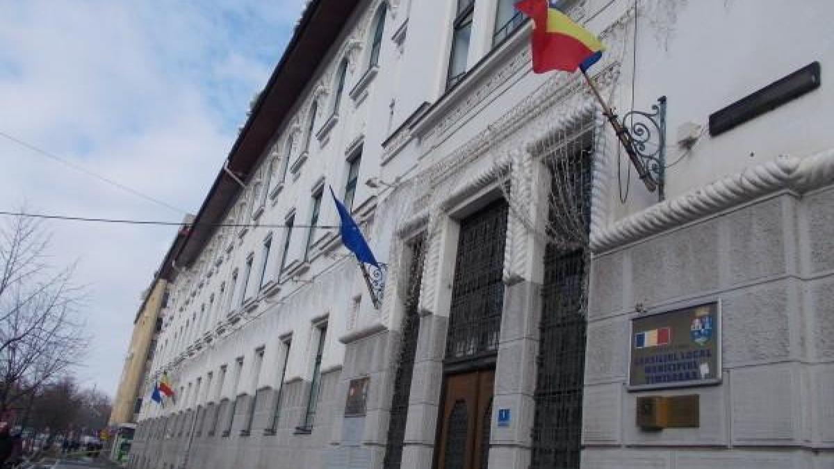 Liderul clanului Cârpaci din Timişoara, trimis în judecată. Cum erau TERORIZAŢI de către romi, locatarii din imobile monumet istoric