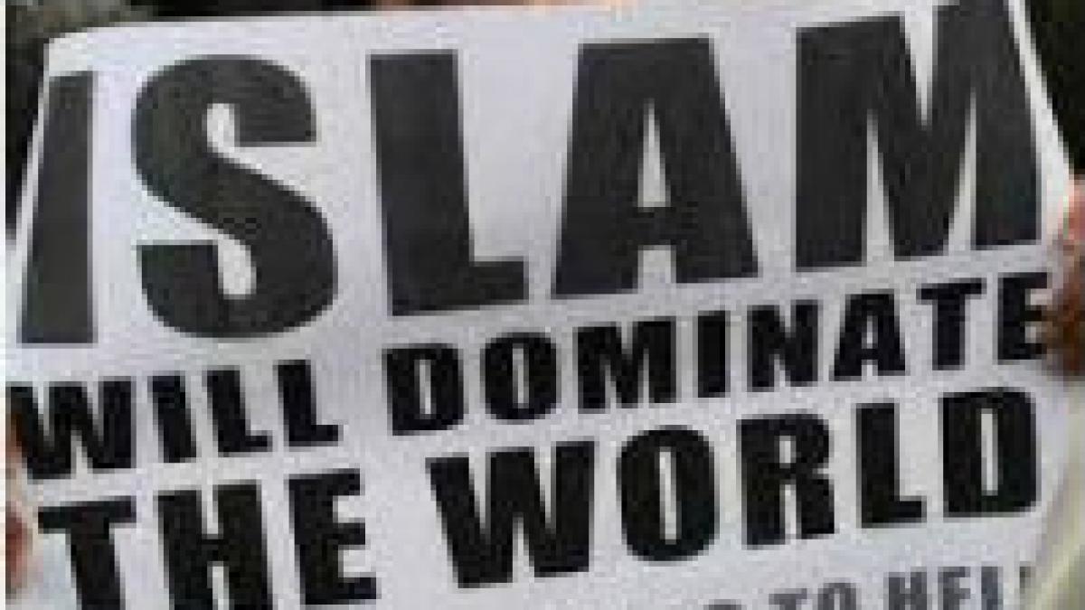 DECAPITĂRILE s-au mutat în SUA. America sub TEROAREA ISLAMICĂ 