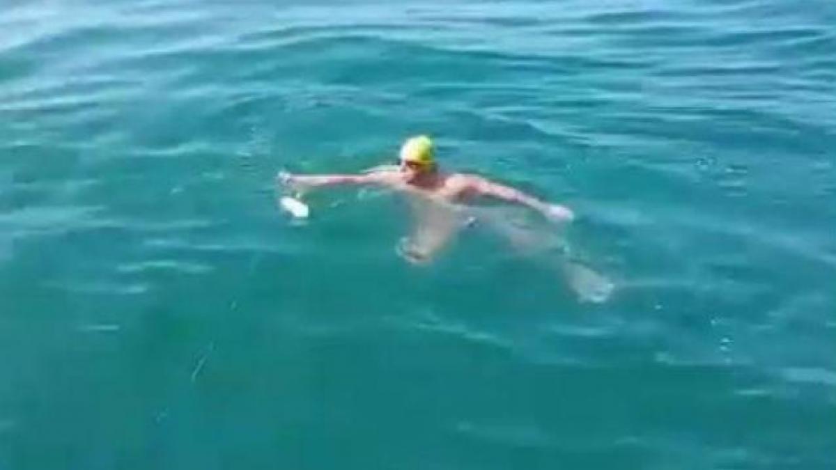 Înotătorul român Avram Iancu a eşuat în încercarea de a traversa înot Canalul Mânecii