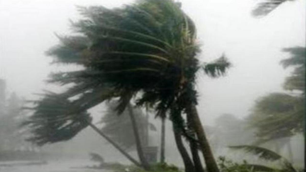 ALERTĂ MAXIMĂ în Japonia! SUPERTAIFUNUL Vongfong a lovit centrul ţării (VIDEO)