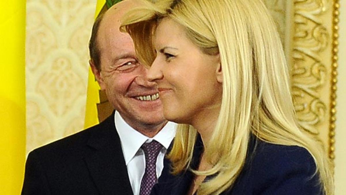 Pentru cine joacă Băsescu Traian?
