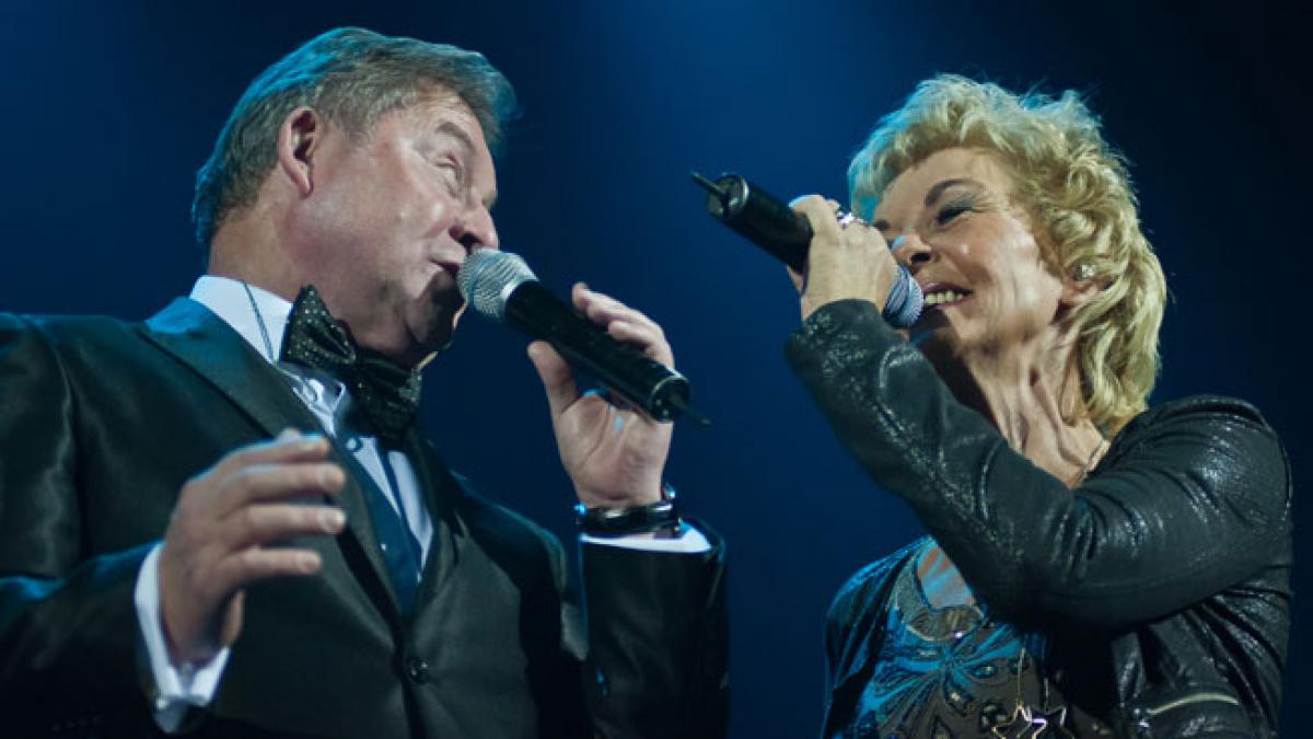sandra si bzn vor canta la sala palatului