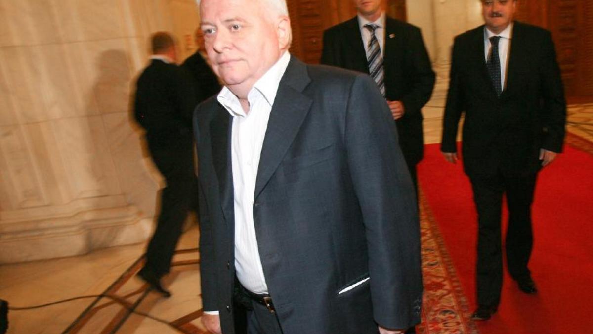 Viorel Hrebenciuc a demisionat din Parlament