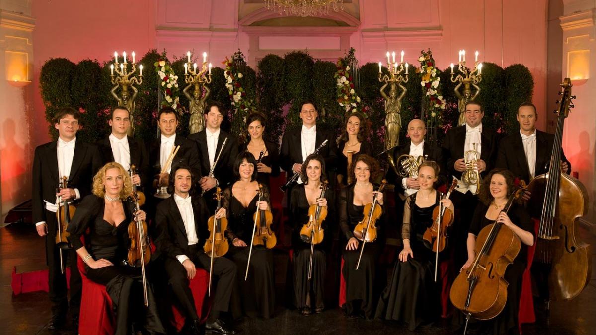 orchestra palatului schoenbrunn din viena pe 5 decembrie la sala palatului