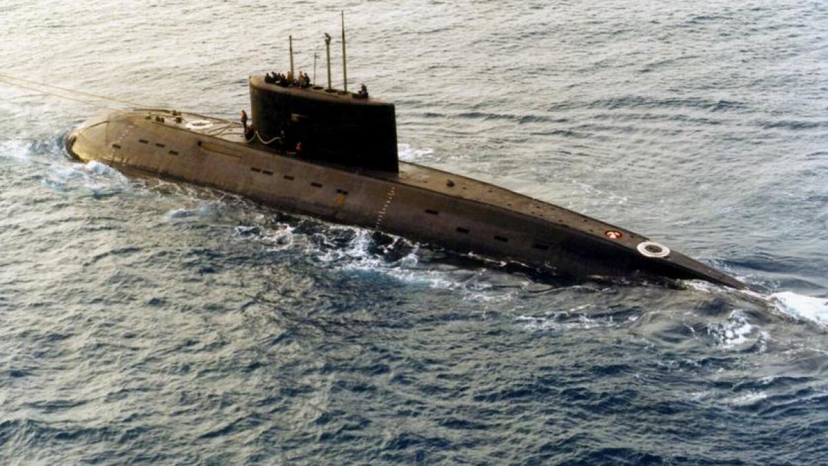 STARE DE ALERTĂ. Submarin rusesc, detectat la graniţele Letoniei 