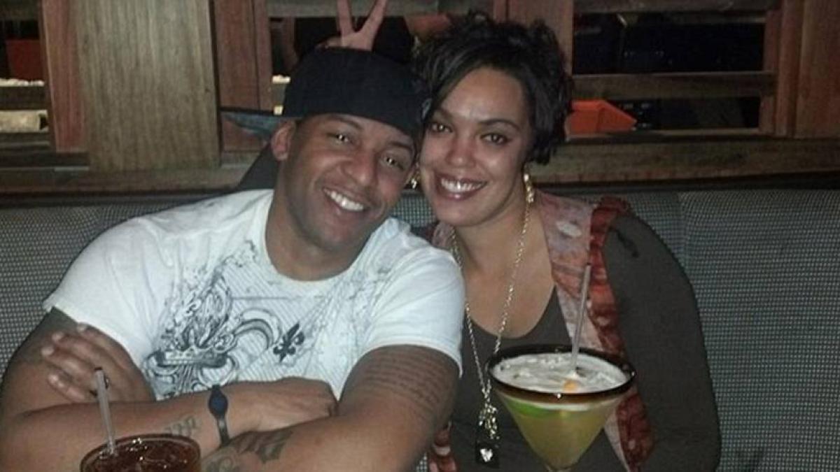 El, ROMANTIC incurabil. Ea i-a TRAS un GLONT IN PIEPT! (FOTO)