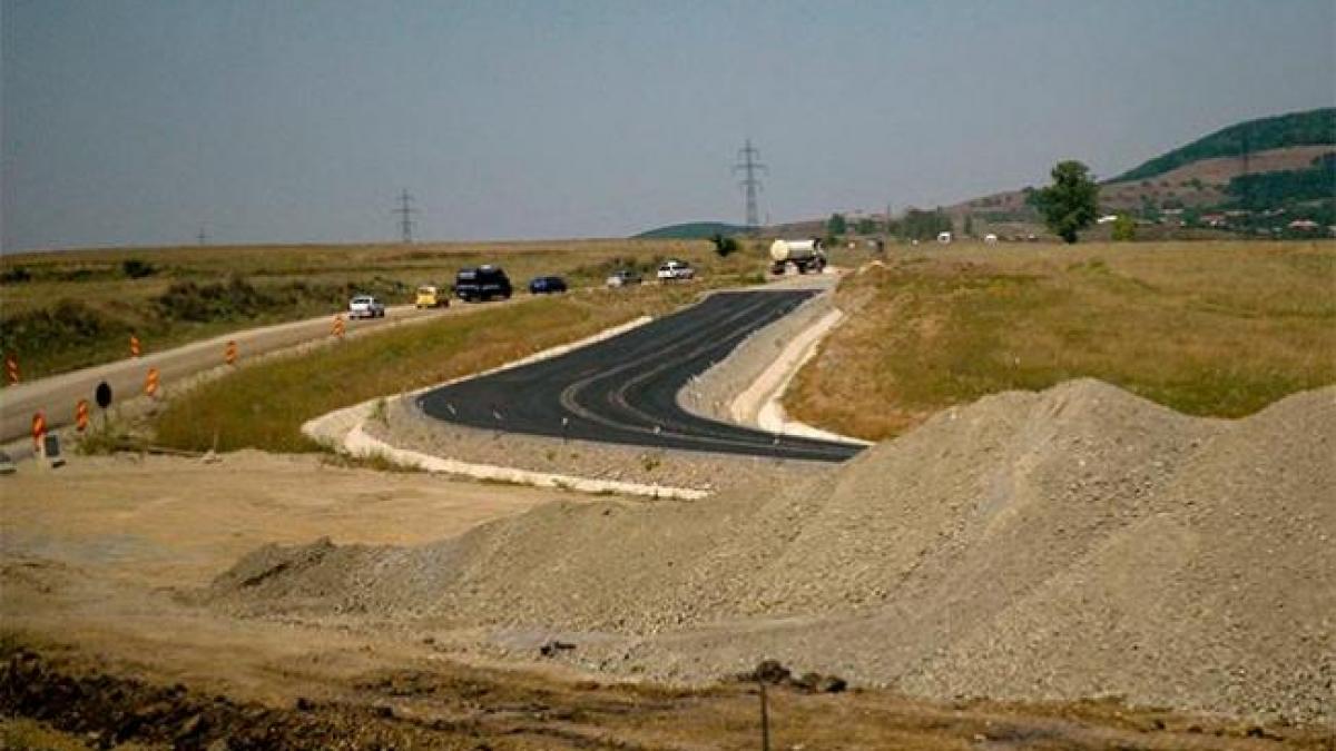 7 lei/auto – taxa pe Comarnic-Braşov. Cei 53 de km de autostradă vor avea 10 km de tunel